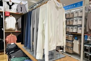 Thị trường thời trang, mỹ phẩm chống nắng sôi động theo thời tiết