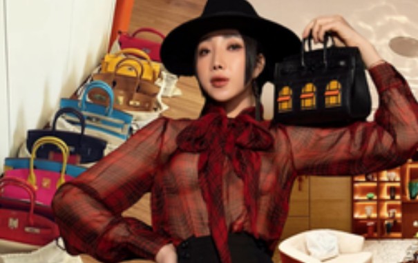 Cún Bông - hot mom 7 con nổi tiếng, sở hữu BST túi hiệu khủng, đang được tìm kiếm trên MXH